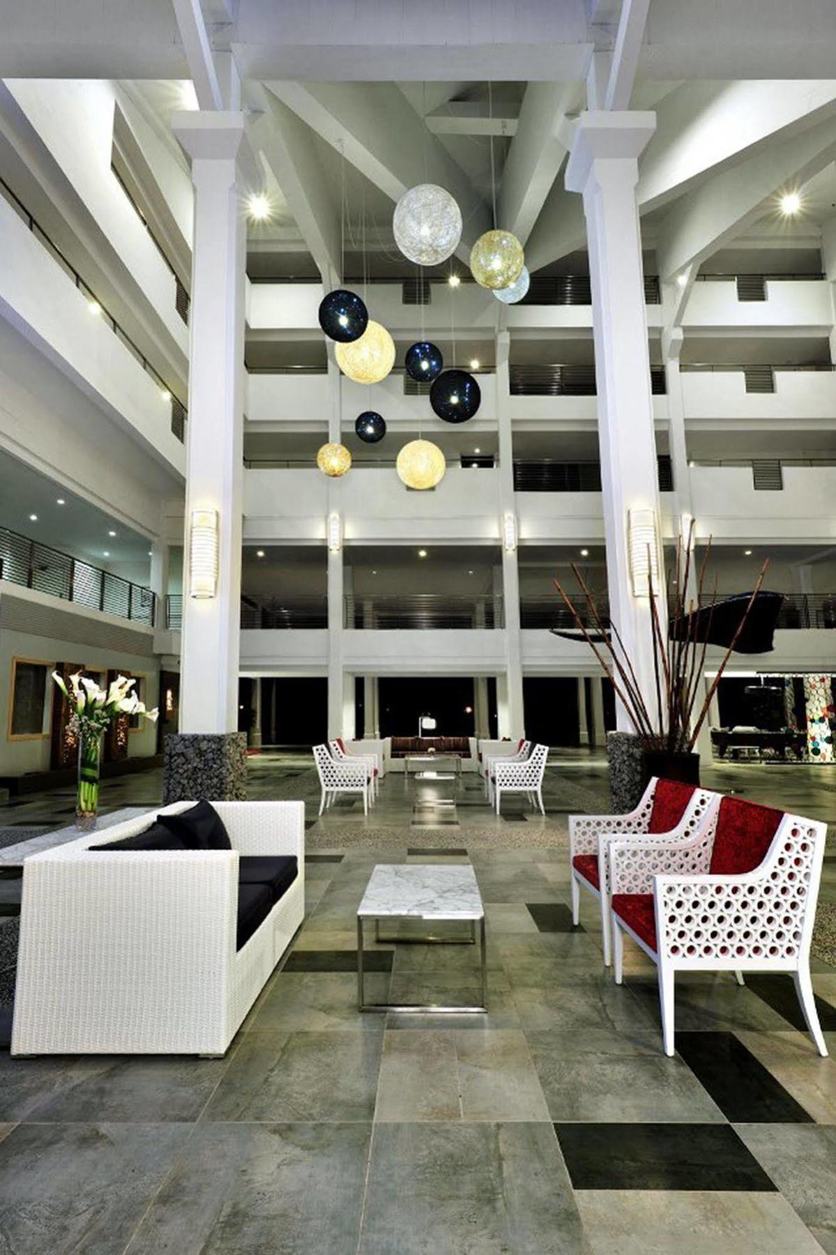 Sand & Sandals Desaru Beach Resort & Spa Экстерьер фото