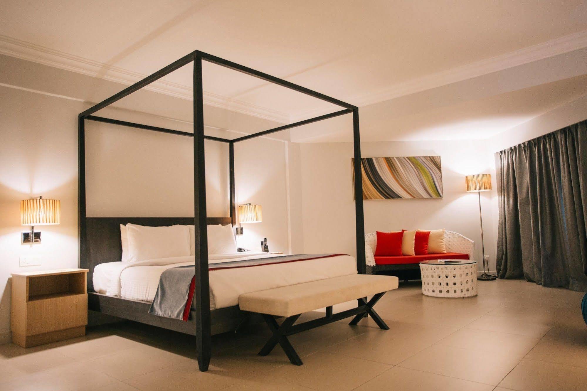Sand & Sandals Desaru Beach Resort & Spa Экстерьер фото