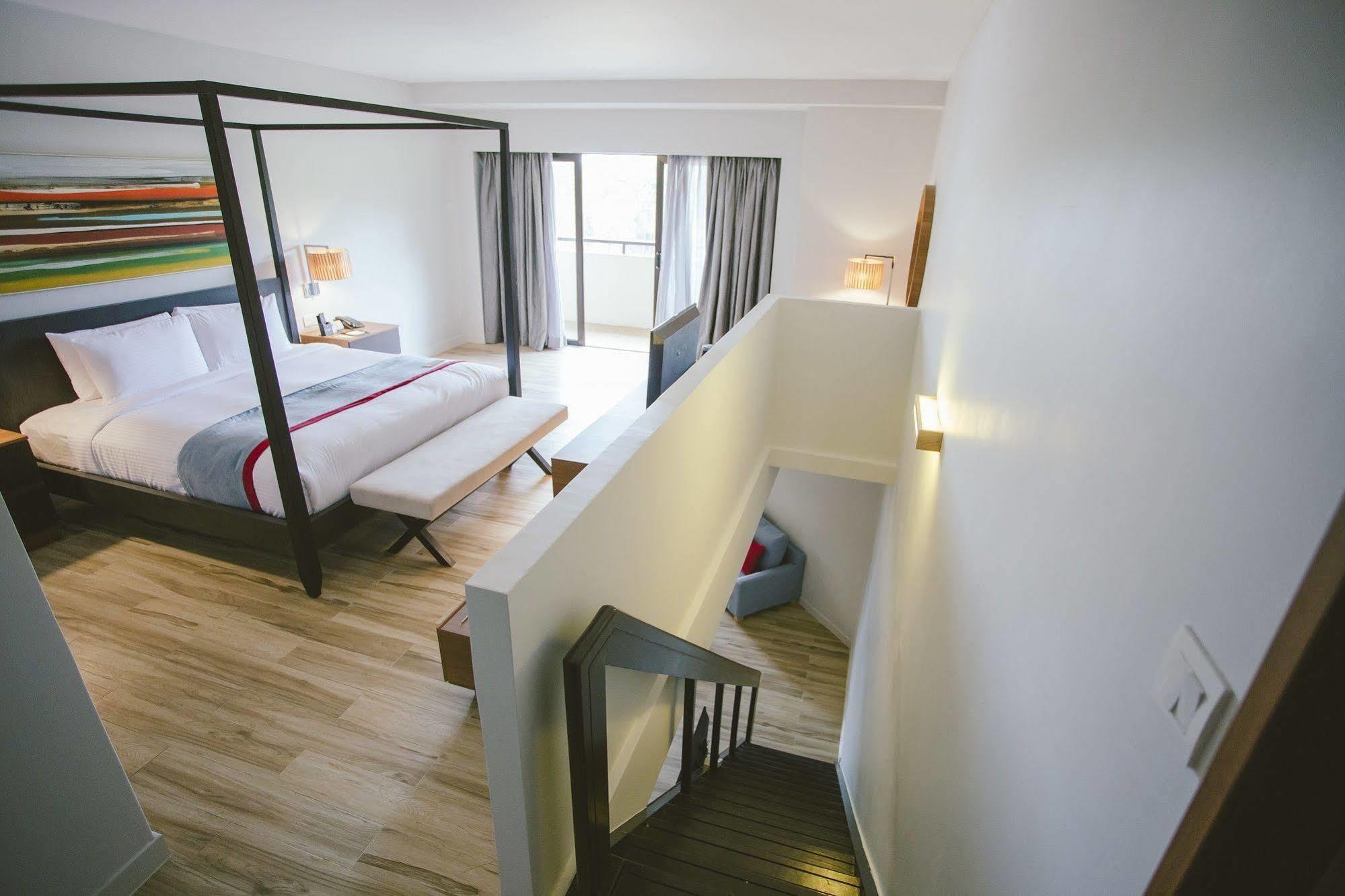 Sand & Sandals Desaru Beach Resort & Spa Экстерьер фото