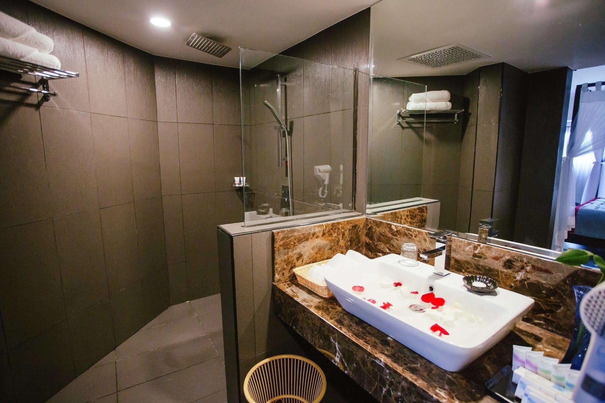 Sand & Sandals Desaru Beach Resort & Spa Экстерьер фото