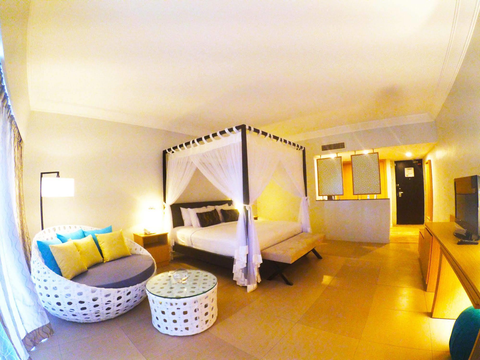 Sand & Sandals Desaru Beach Resort & Spa Экстерьер фото