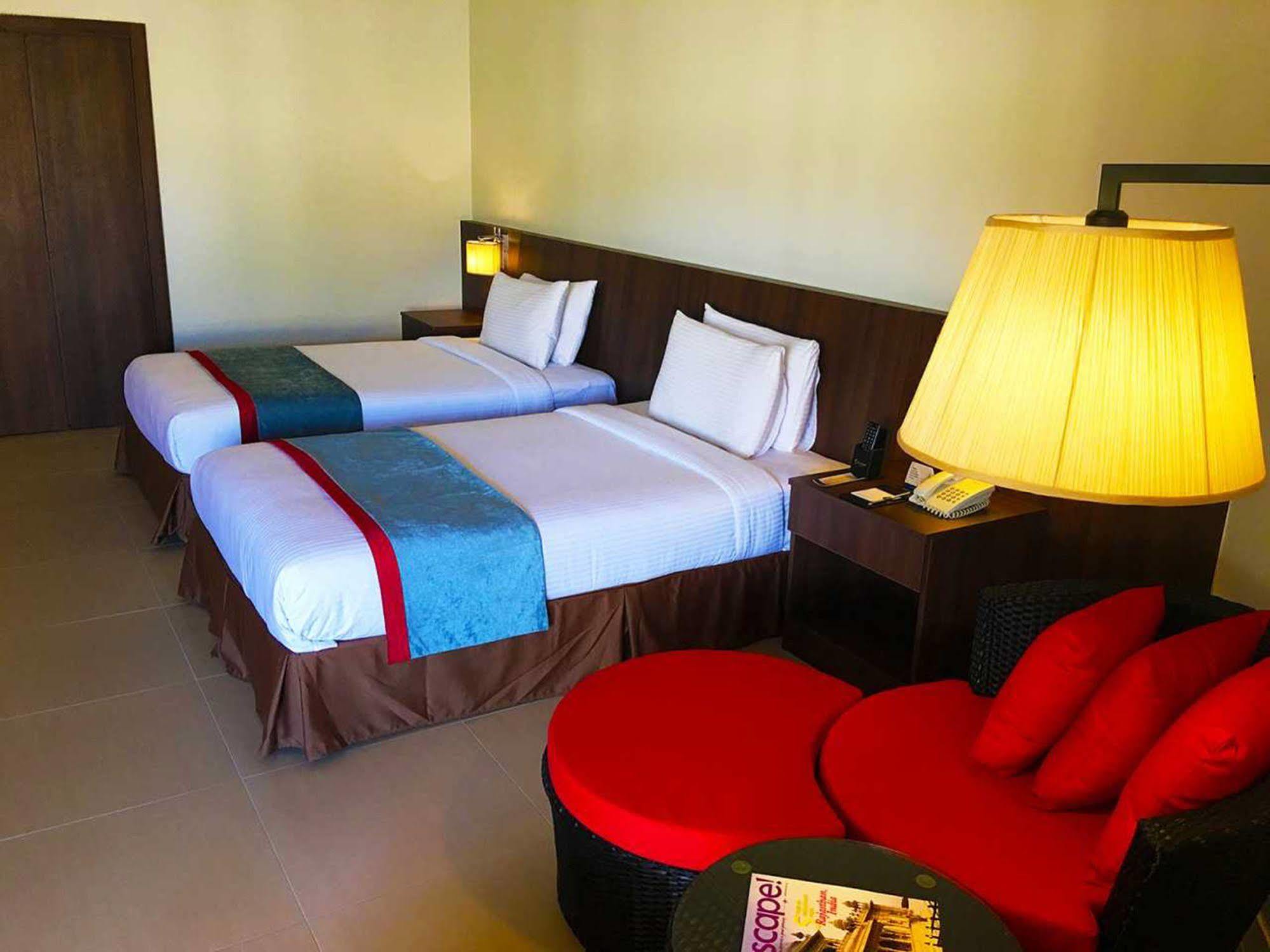 Sand & Sandals Desaru Beach Resort & Spa Экстерьер фото